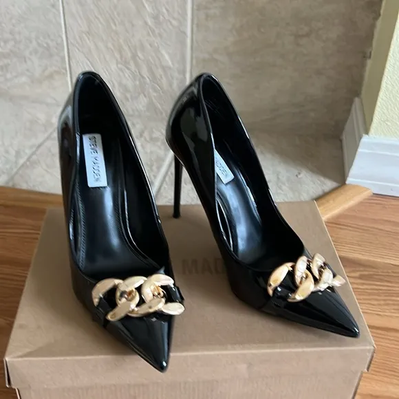 Steve Madden Vitality pointed heeled shoes with chain detail in black