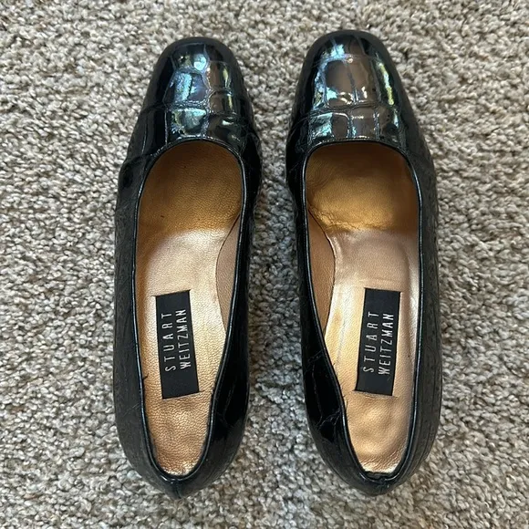 Stuart Weitzman Black Patent Leather Croc Print Heels size 39