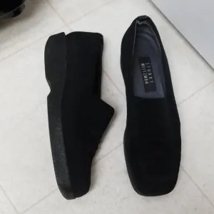 STUART WEITZMAN comfy walking shoes square toes