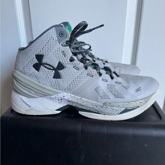 Under‎ Armour Curry 2 The Storm Sneakers Mens Sz 11 White Gray Basketball Shoes