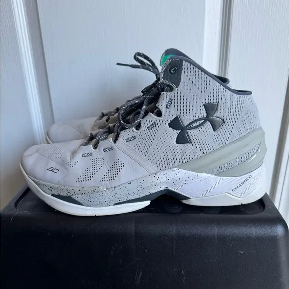 Under‎ Armour Curry 2 The Storm Sneakers Mens Sz 11 White Gray Basketball Shoes