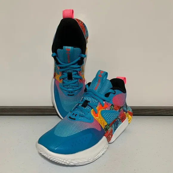 Under Armour Flow Breakthru 3 ‘Floral’ Basketball Shoes-Size 6 Women’s/4.5 Men’s