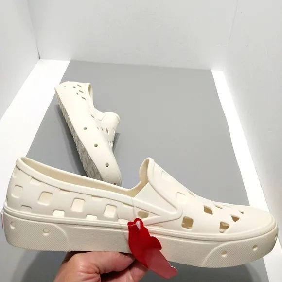 Vans TRK Slip-On‎ Shoes, NWT, Size 10| EUR 43