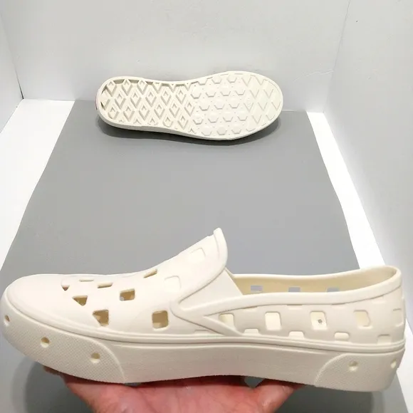 Vans TRK Slip-On‎ Shoes, NWT, Size 10| EUR 43