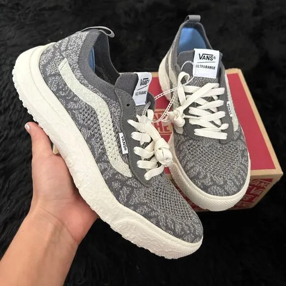VANS Ultrarange gray lace up shoes sneakers women’s 9 new