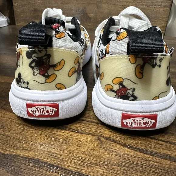 Vans UltraRange Rapid-Weld Disney Shoes Mickey Mouse M 6.5 W 8