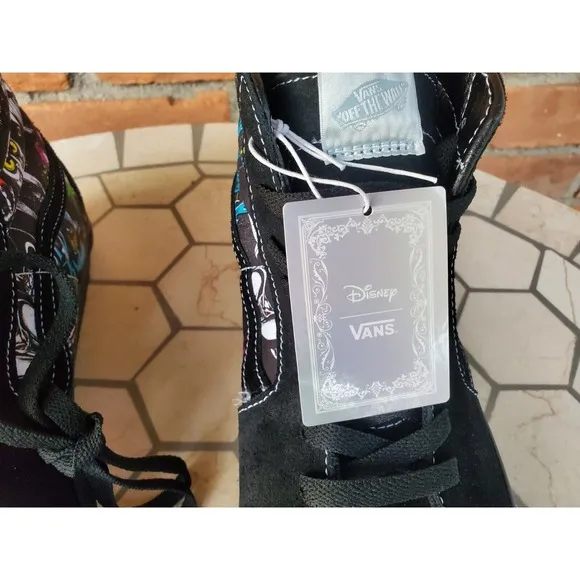 Vans x Disney Sk8-Hi Disney 100 Villains Black VN000BW7BMB Men's Size 10.5