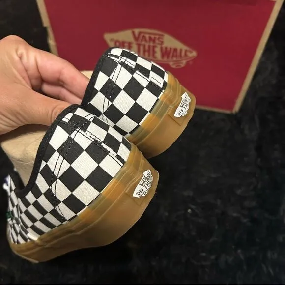 VANS checkerboard lace up shoes sneakers women’s 8 new