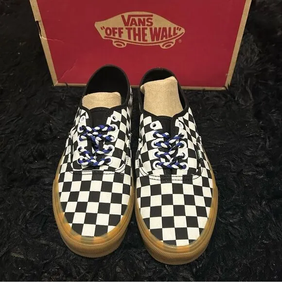 VANS checkerboard lace up shoes sneakers women’s 8 new