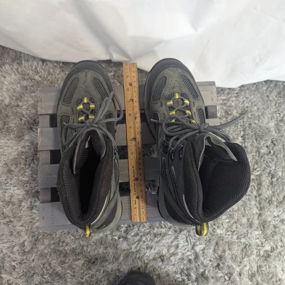 Vasque Breeze LT Gore-Tex and Vibram Sole Performance Boots 7480M Gray Black 10M