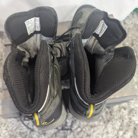 Vasque Breeze LT Gore-Tex and Vibram Sole Performance Boots 7480M Gray Black 10M