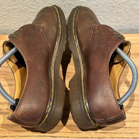 Vintage Doc Martens Womens 8098 Chunky Brown Leather Made in England Size 9