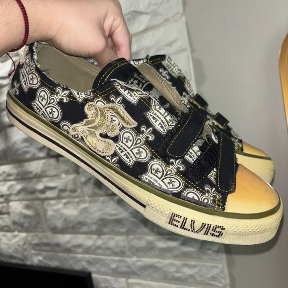 *VINTAGE Elvis Presley sneakers