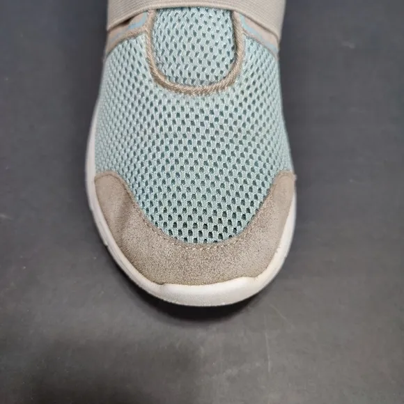 VIONIC Brisk Ema Gray Leather Blue Knit  Adjustable Strap Sneaker Women's Size 9