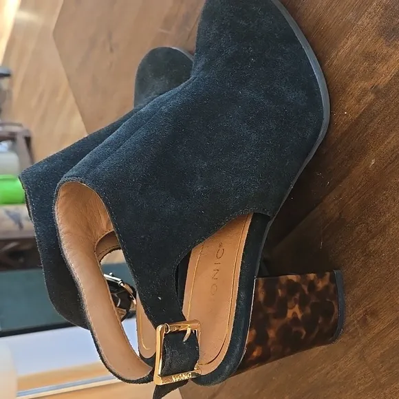 Vionic Lacey Black Suede Shoes with Tortoise Shell Heel Womens Size 10 EUC