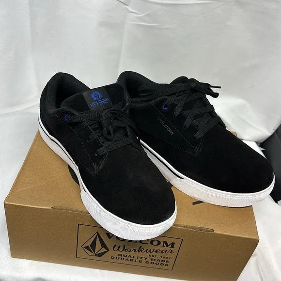 Volcom Black and White blue true work comp toe metal free slip resistant Shoes