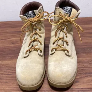 Wolverine Woman’s Beige Suede Leather Hiker Boots. Size 6.5 W.
