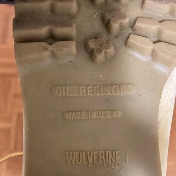 Wolverine Woman’s Beige Suede Leather Hiker Boots. Size 6.5 W.