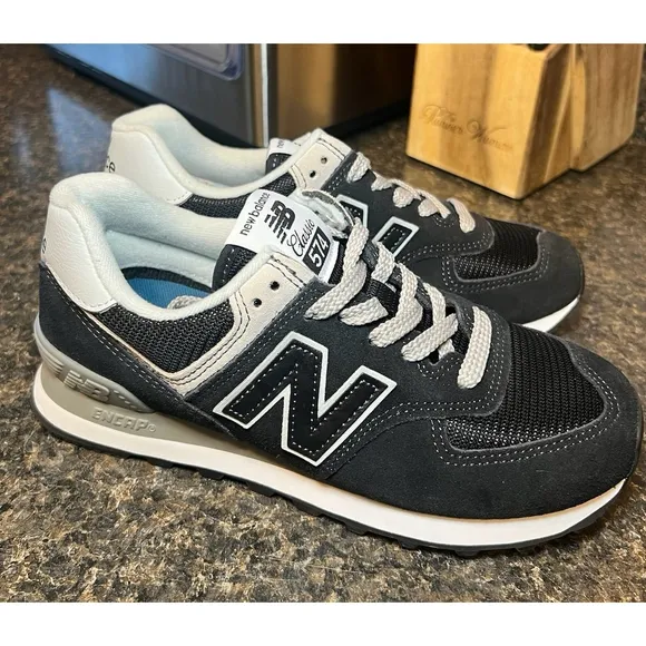 Woman's Sneakers &amp; Athletic Shoes New Balance Classics 574 Core
