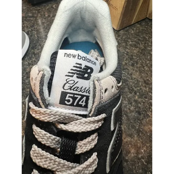 Woman's Sneakers &amp; Athletic Shoes New Balance Classics 574 Core