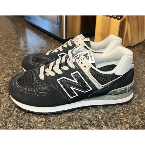 Woman's Sneakers &amp; Athletic Shoes New Balance Classics 574 Core