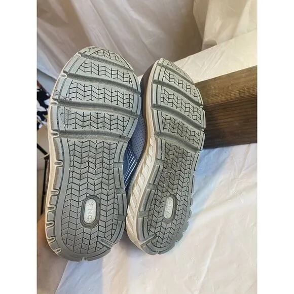 Women's Brooks Addiction Walker DNA Suede Walking Shoes-Size 7-Great‎ Condition