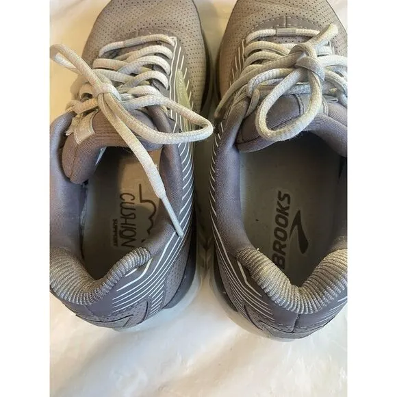Women's Brooks Addiction Walker DNA Suede Walking Shoes-Size 7-Great‎ Condition