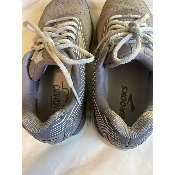 Women's Brooks Addiction Walker DNA Suede Walking Shoes-Size 7-Great‎ Condition