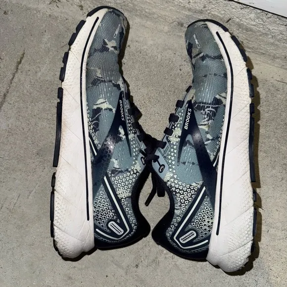 Women's Brooks Ghost Shoes