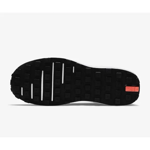Women’s New Nike Waffle One Black‎ White Size 6 DC2533-001