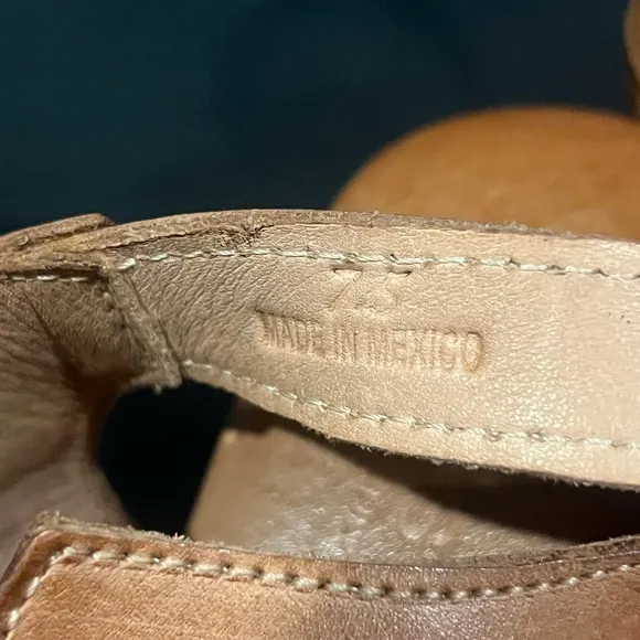 Women's Tan Leather Peep-Toe Shoes