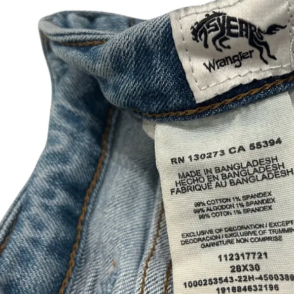 Wrangler High Rise Retro Slim Boot Cut Jeans | Light Blue Wash | Size 28 x 30