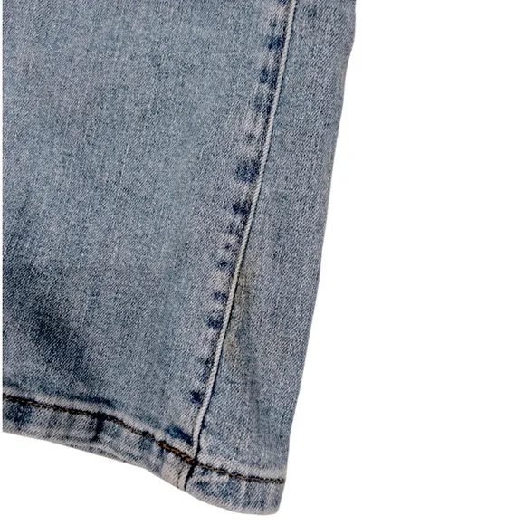 Wrangler High Rise Retro Slim Boot Cut Jeans | Light Blue Wash | Size 28 x 30