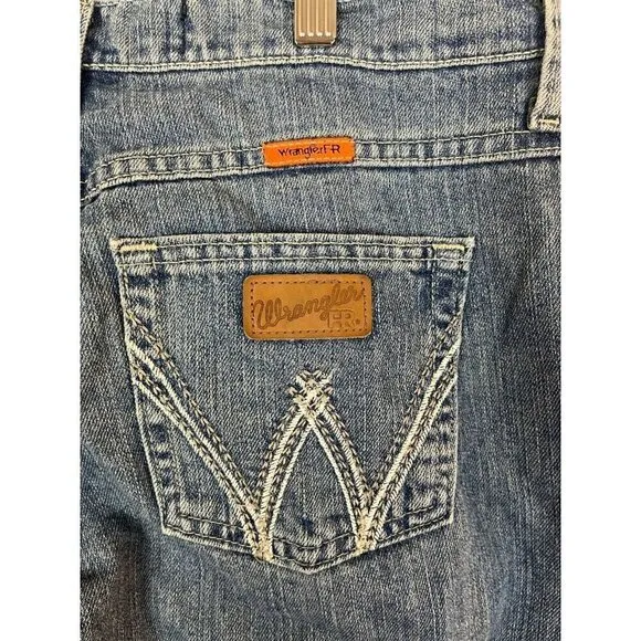 Wrangler Jeans Women's 7 x 30 Blue FR Flame Resistant Style FRCVW1V Work Safety